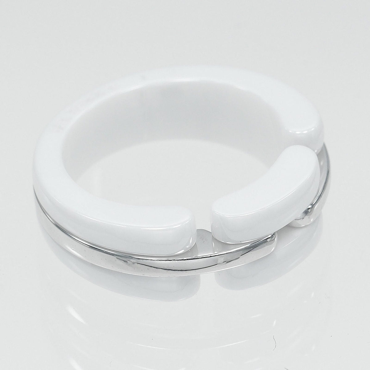 Chanel Ultra Ceramic 18K White Gold Ring – packaging