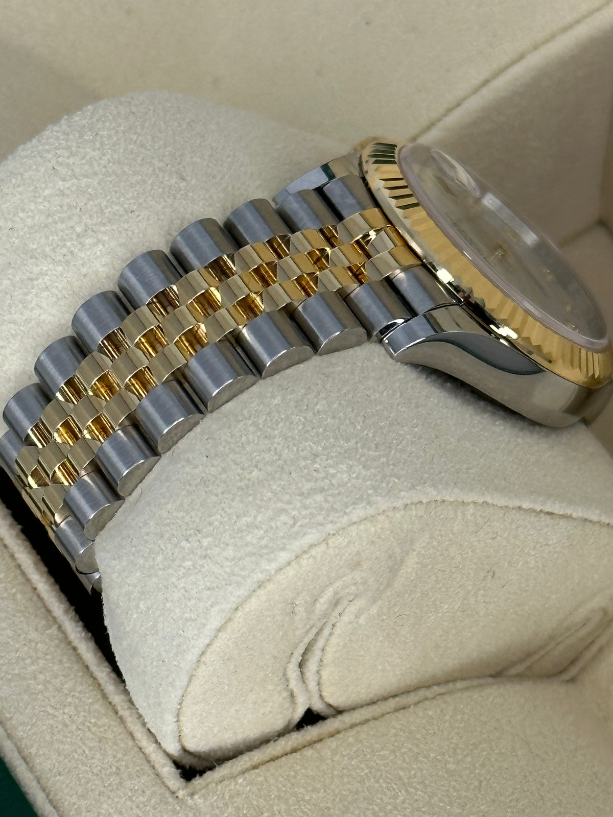 Rolex Datejust 31mm 278273 Two-Tone Jubilee Mother of Pearl Diamond Dial – box and papers