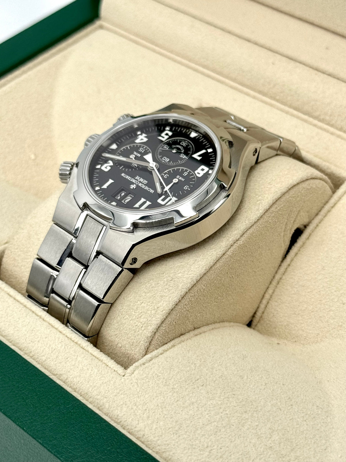 Vacheron Constantin Overseas Chrono 40mm 49140/423A-8886 Black Dial – box and papers