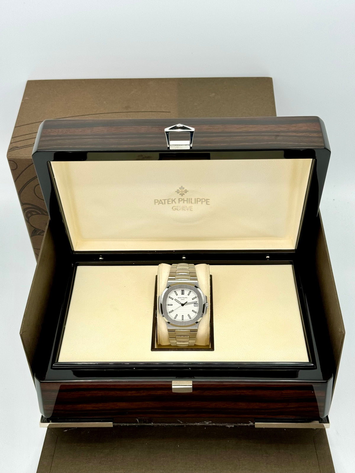 Patek Philippe Nautilus 40mm 5711/1A Stainless Steel White Dial – image 12