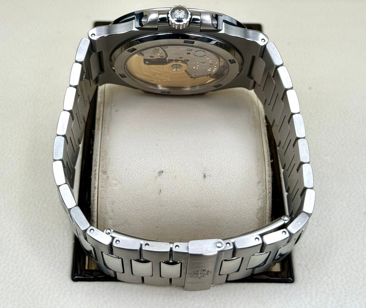 Patek Philippe Nautilus 40mm 5711/1A Stainless Steel White Dial – image 9