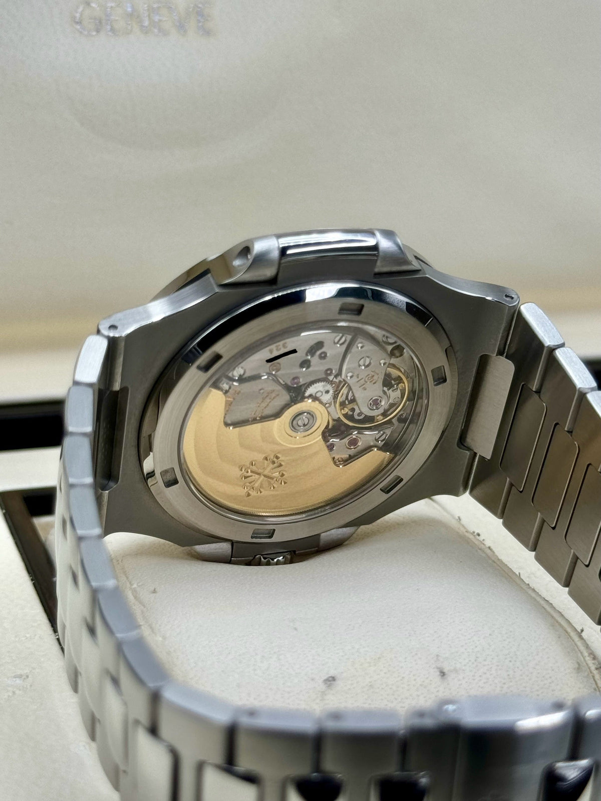 Patek Philippe Nautilus 40mm 5711/1A Stainless Steel White Dial – image 11