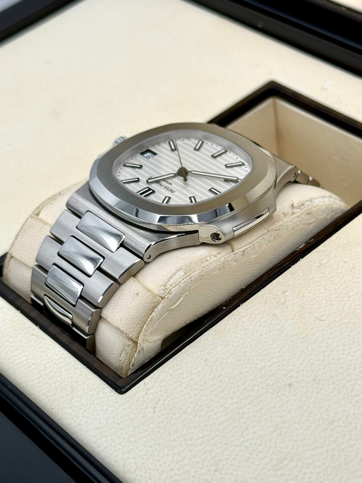 Patek Philippe Nautilus 40mm 5711/1A Stainless Steel White Dial – box and papers