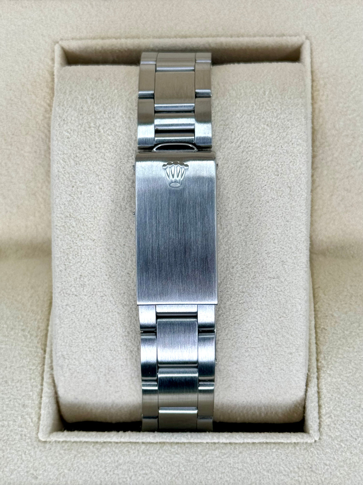 Rolex Air-King 34mm 5500 Stainless Steel Oyster Silver Dial – dial close-up