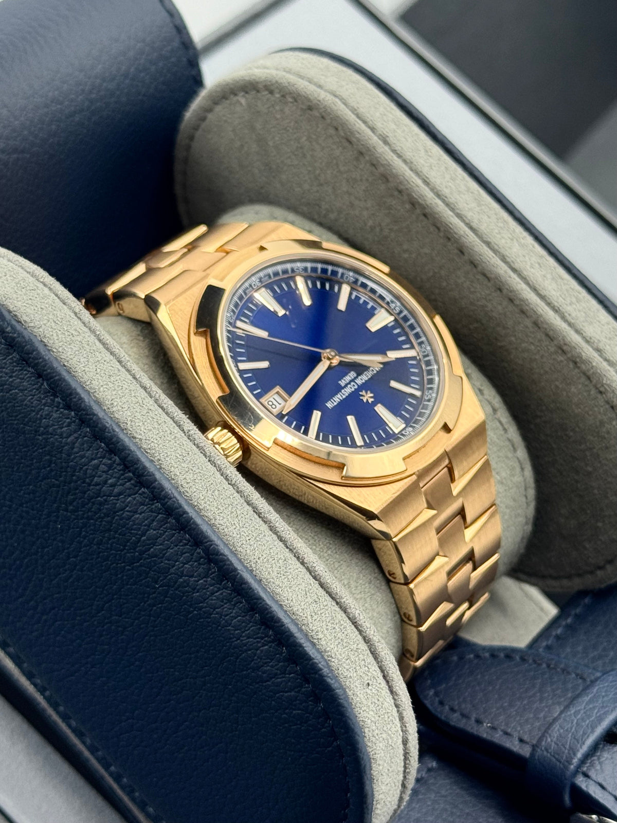 Vacheron Constantin Overseas 41mm 4520V Pink Gold Blue Dial – on the wrist