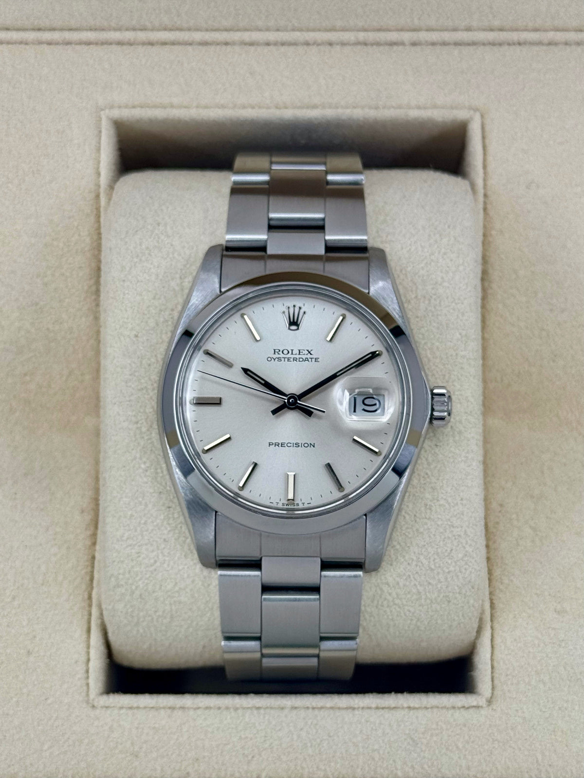 Rolex Oyster Date 34mm 6694 Stainless Steel Silver Dial – front view