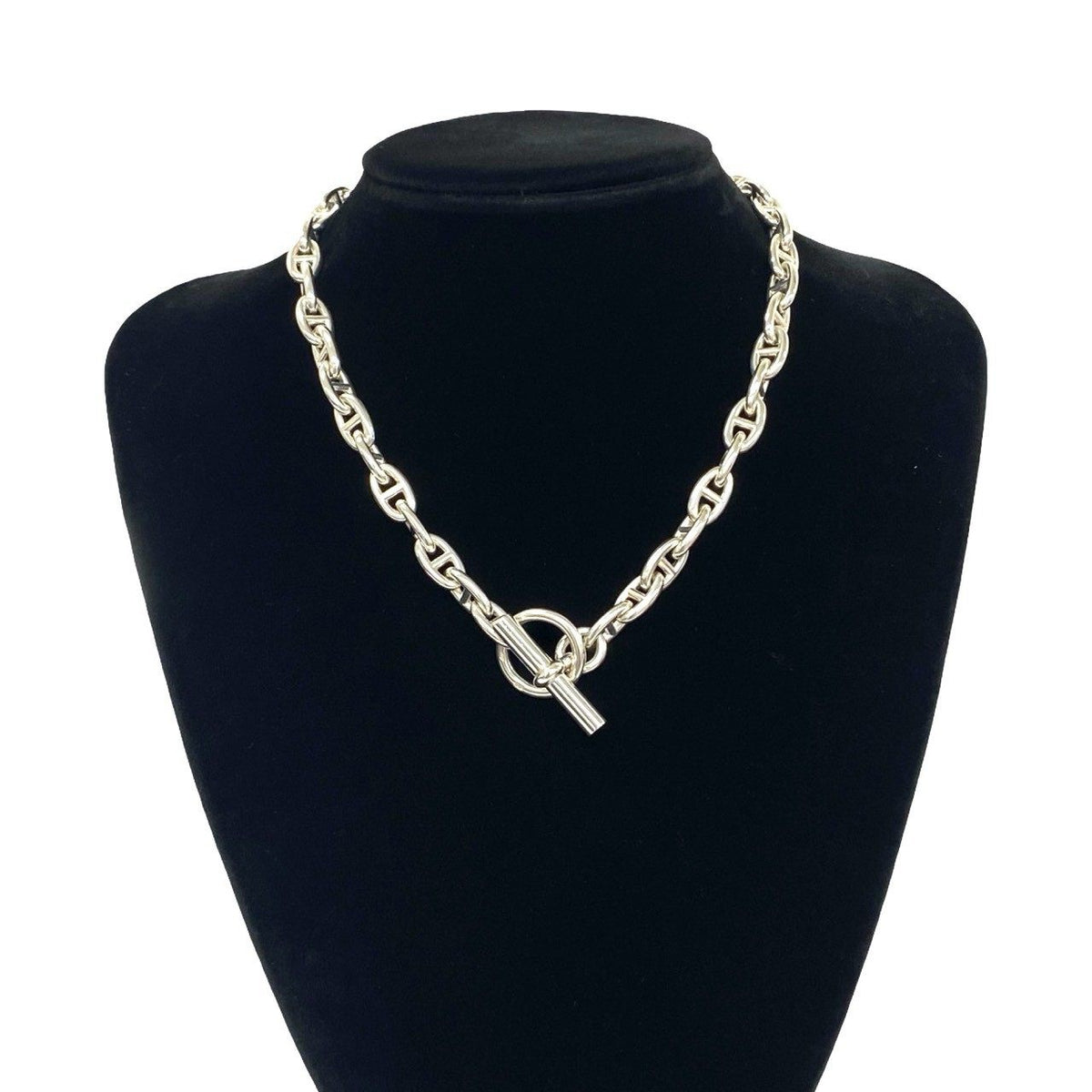 Hermès Chaîne d'Ancre PM Sterling Silver Necklace – pendant detail