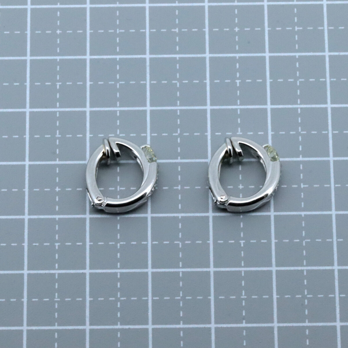Tasaki Platinum Diamond Earrings – close-up