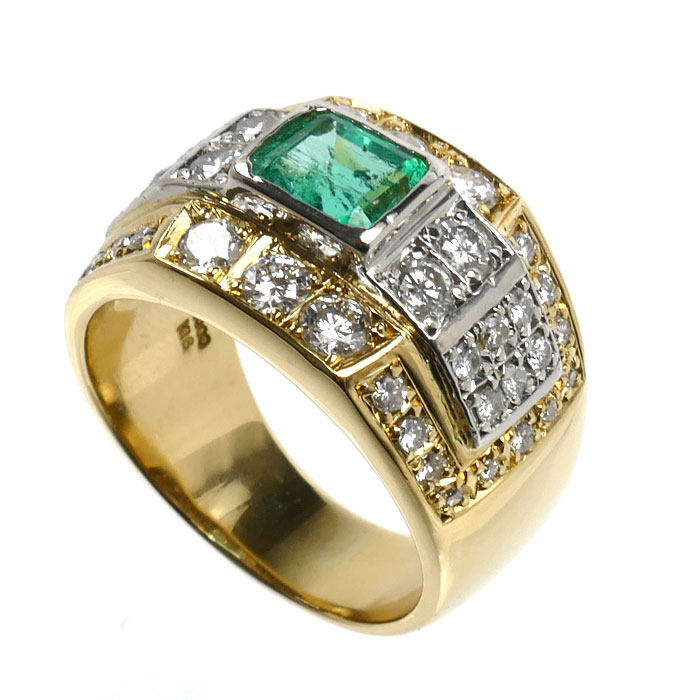 Platinum Diamond Emerald Ring – side view