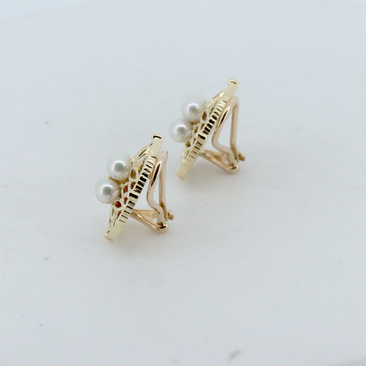 Mikimoto 18K Yellow Gold Diamond Pearl Earrings – detail view