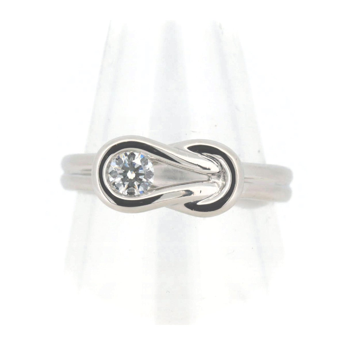 Forevermark Elcondia Platinum Diamond Ring – front view