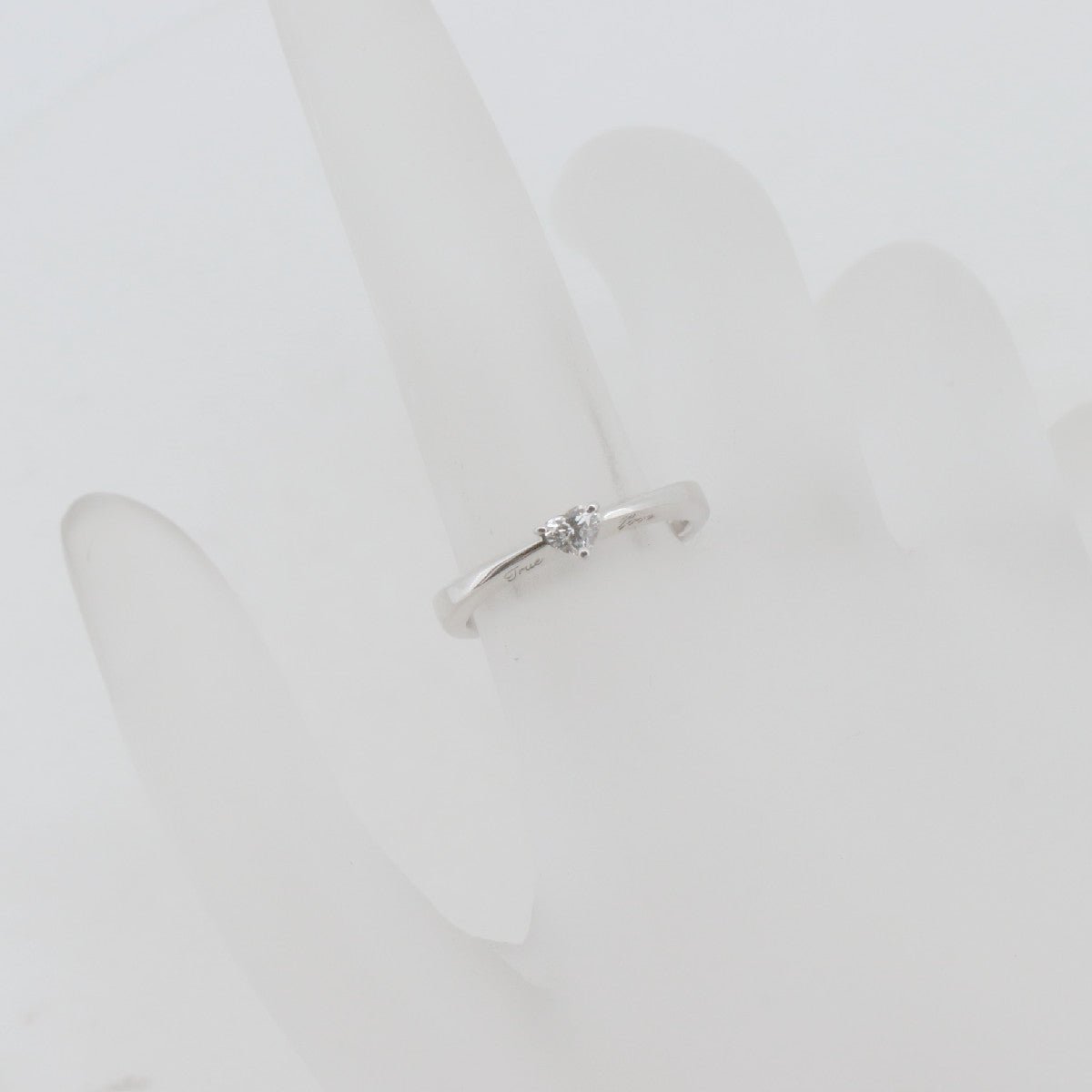 Platinum 4C Heart Diamond Ring 0.148ct – alternate view