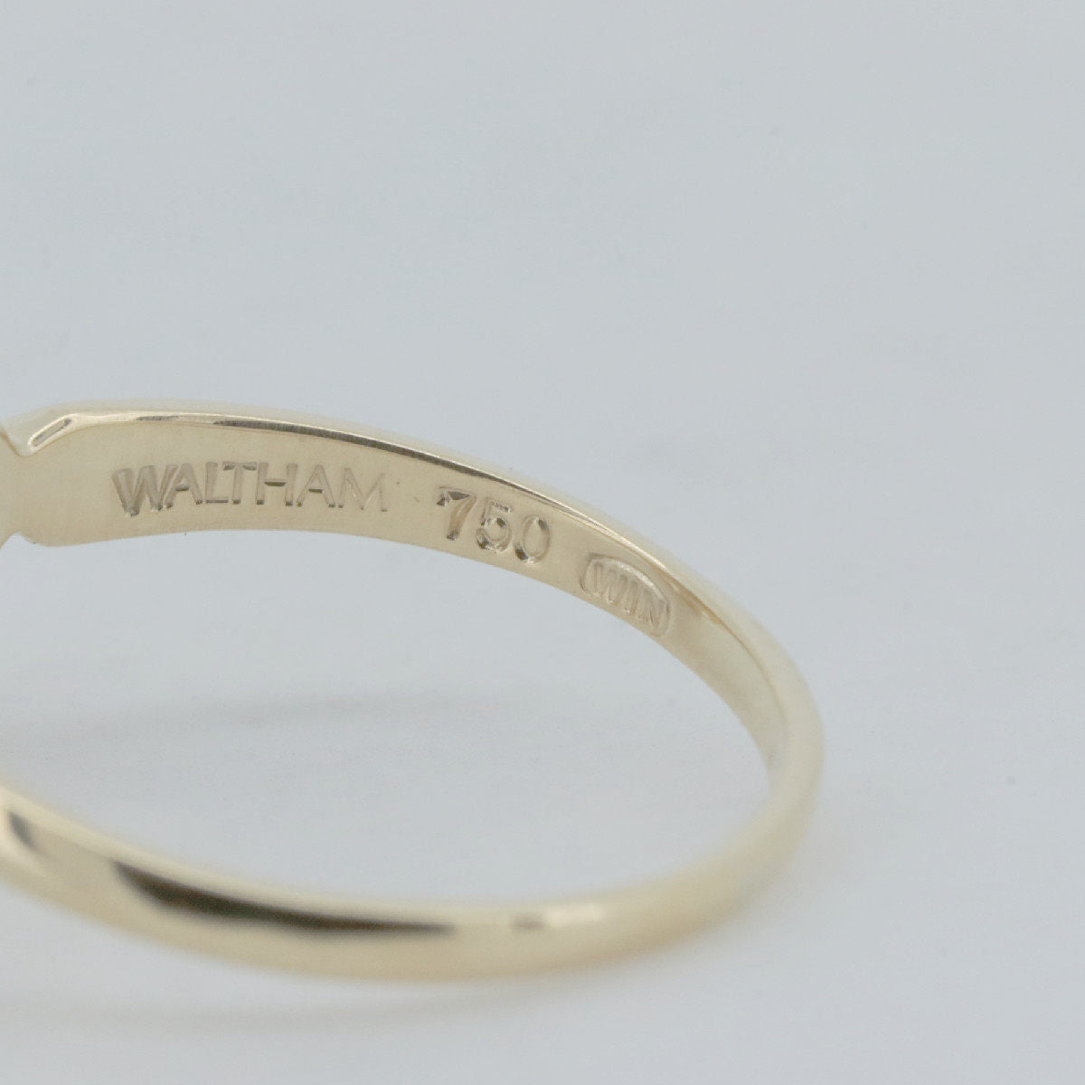18K Yellow Gold Waltham Swing Diamond Ring – side view