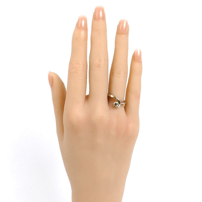 Kashikey Float 18K Rose Gold Diamond Ring – close-up
