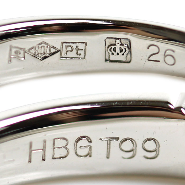 Royal Asscher Platinum Diamond Ring – packaging