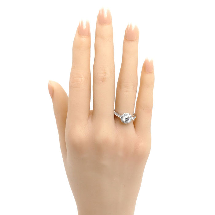 Graff Icon 18K White Gold Diamond Ring – close-up