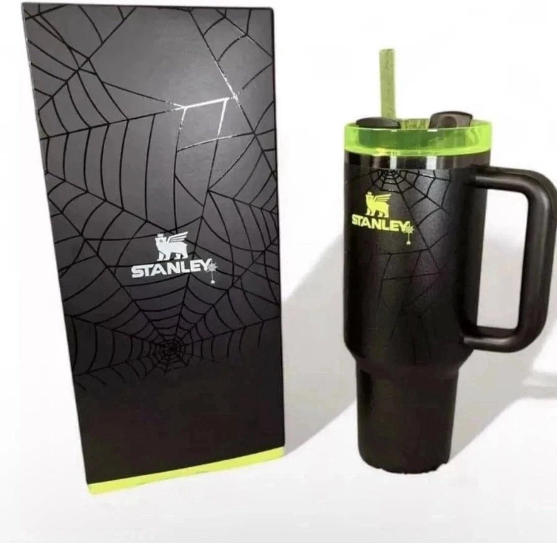 STANLEY Quencher 40oz Halloween Web Glow Sealed
