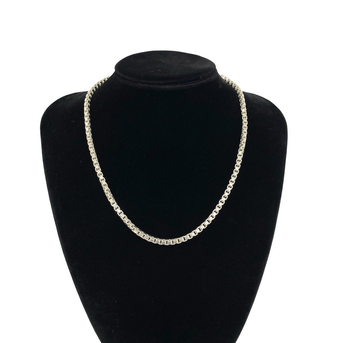 Tiffany & Co. Venetian Sterling Silver Necklace – pendant detail